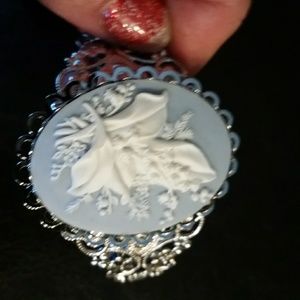 Gorgeous Cameo Bracelet